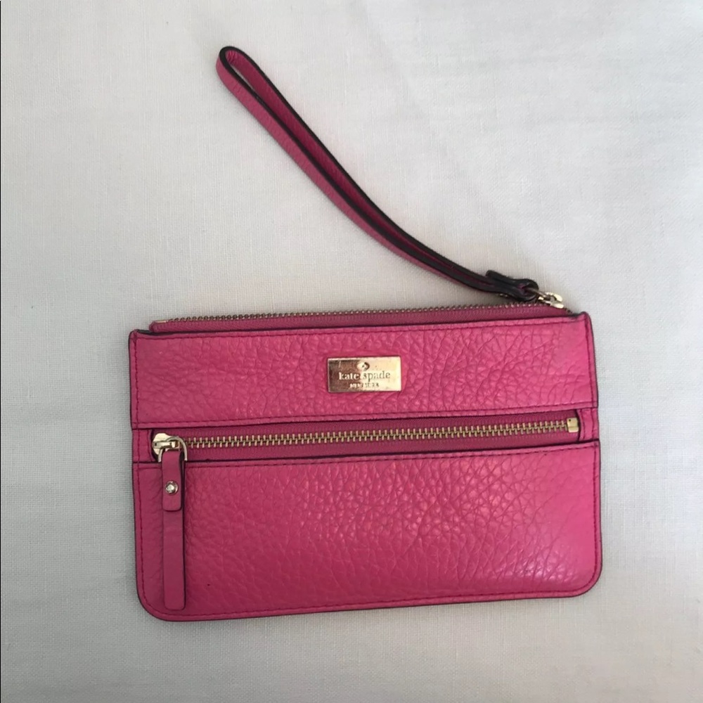 Leather Kate Spade Wristlet In Fuchsia.